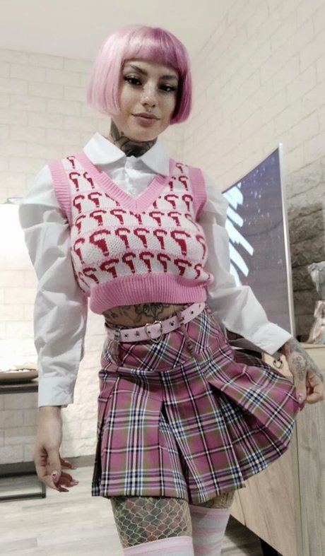 pinksuicide star adult galleries