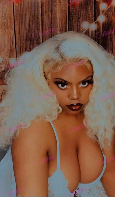 vilanniifree perfect actress picture