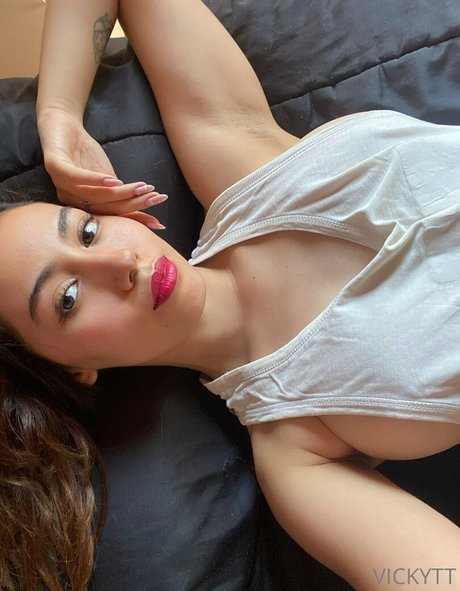 vitt23 xxx pornstar img