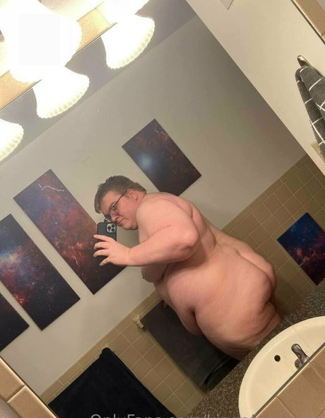 kingofpuppers nude star photos