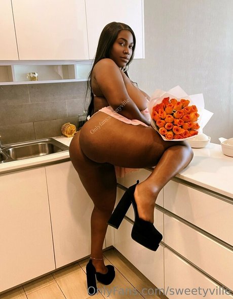 sweetyville pornstar perfect pictures