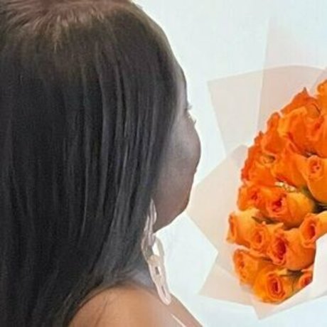 sweetyville adult model photo