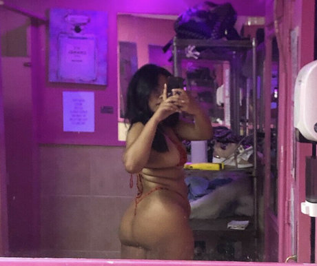 Lanahoku free pornstar pictures