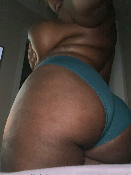 xxperfectpeach sexy model image