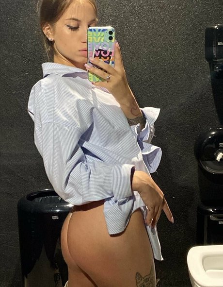 sunny anny model top image