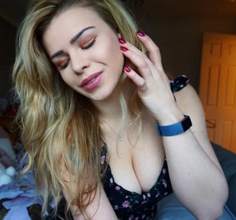 Scottish Murmurs ASMR erotic pornstar image