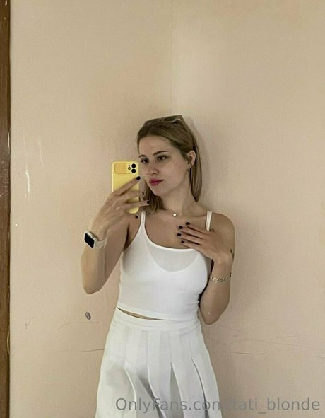 tati blonde nice star image