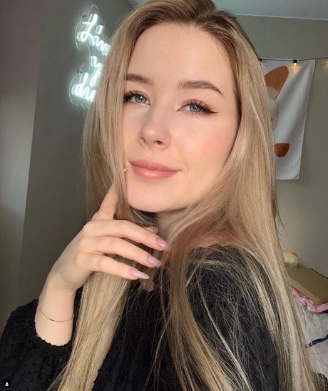 Agent Nesty star pornographic galleries