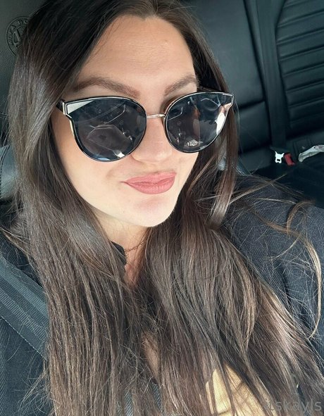 itskayls star naked pic