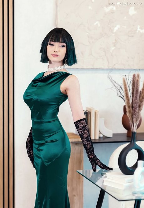 Chameleah sexy star picture