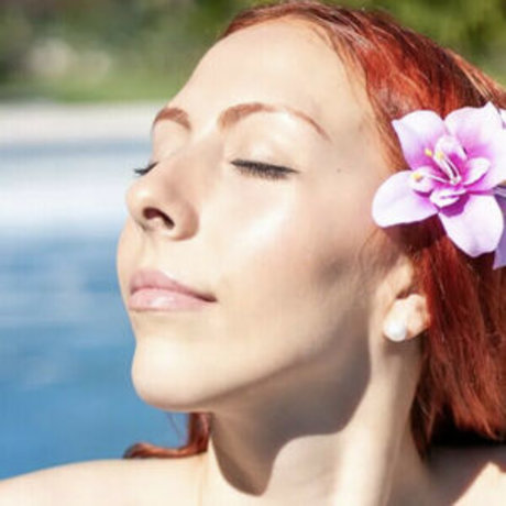 Alpha Luna actress gallery