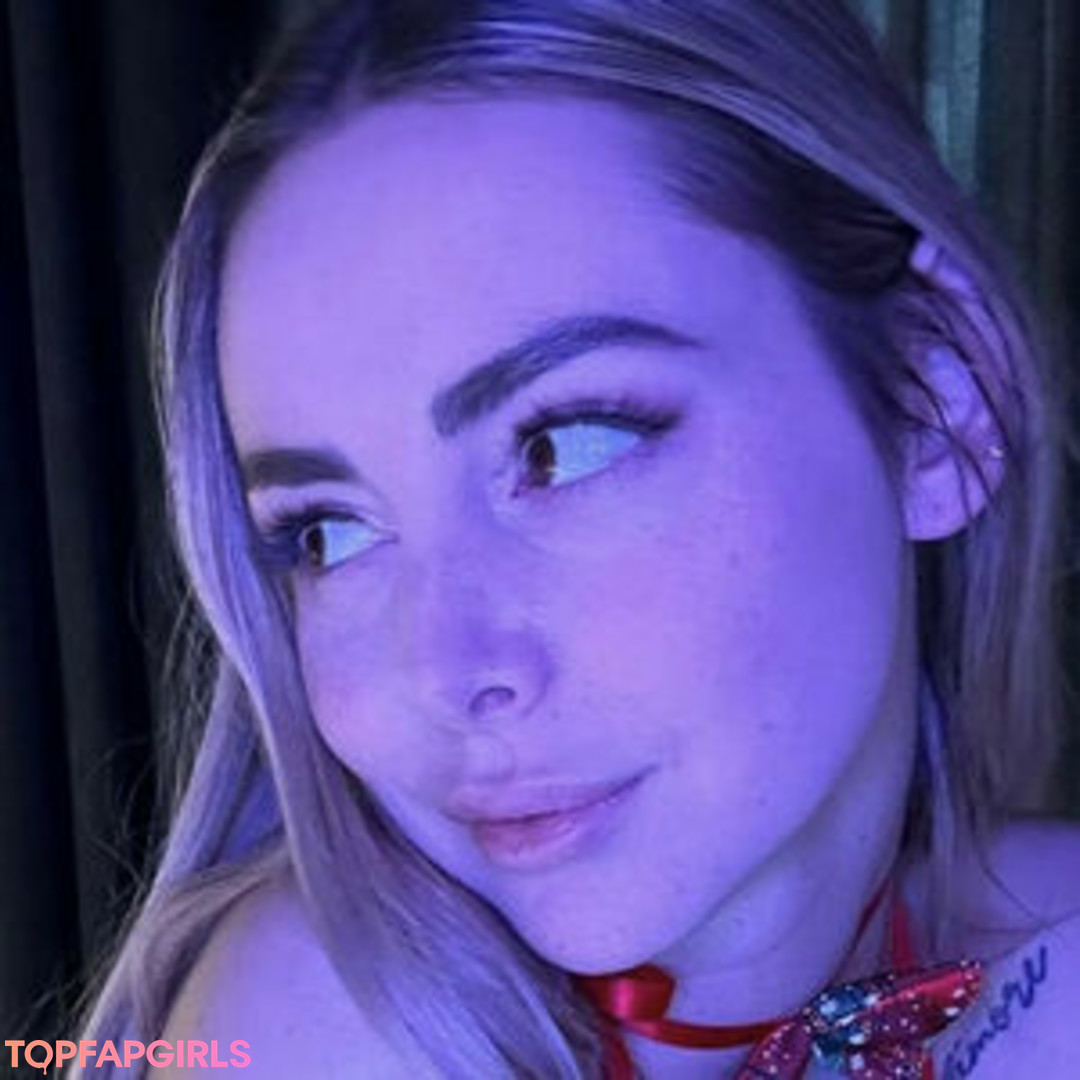 Elliloretta pornstar erotic photos