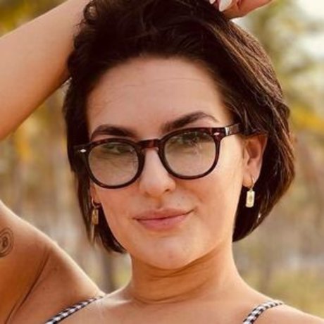 Kefera Buchmann star pornographic photo