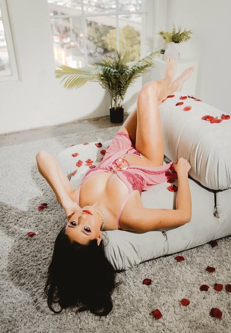 samfrank nude model image