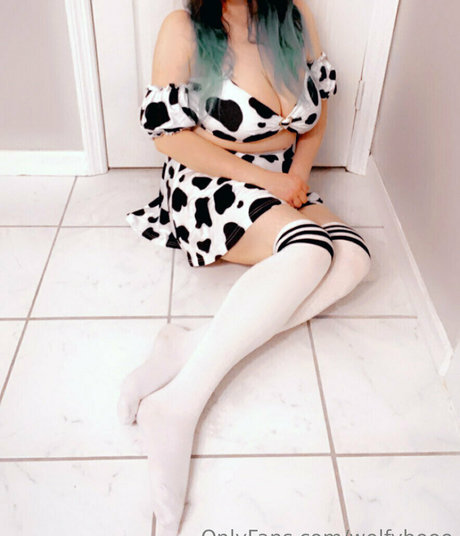 wolfybooo model adult pic