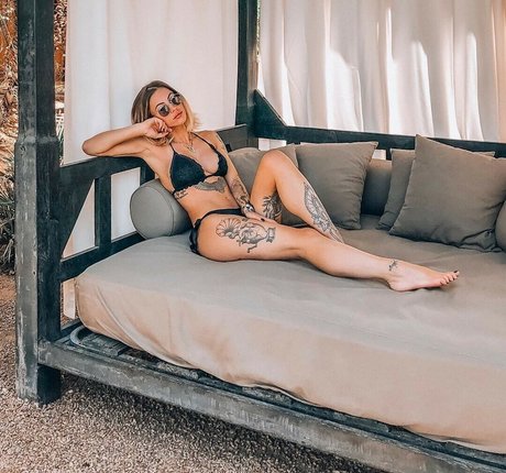 Gaelle Garcia Diaz sexy actress images