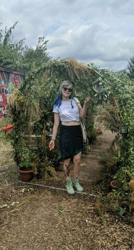 heidivfree nude pornstar img