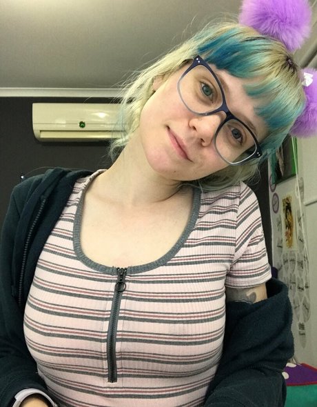 heidivfree star porn image