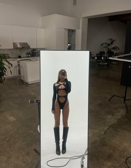 niikkirose beautiful pornstar archive