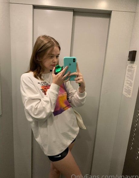 ynayrp xxx star photos