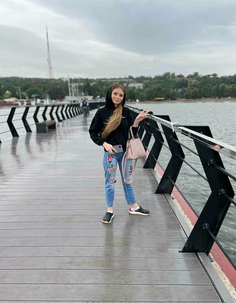 vladaberry naked model pics