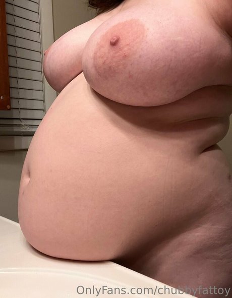 chubbyfattoy hot actress picture