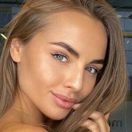 Dasha Pogadaeva pornstar hot picture