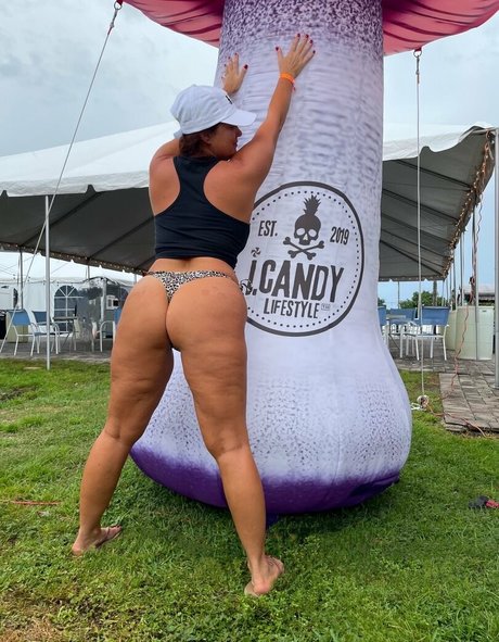 cute babe onlyfans exclusive pics