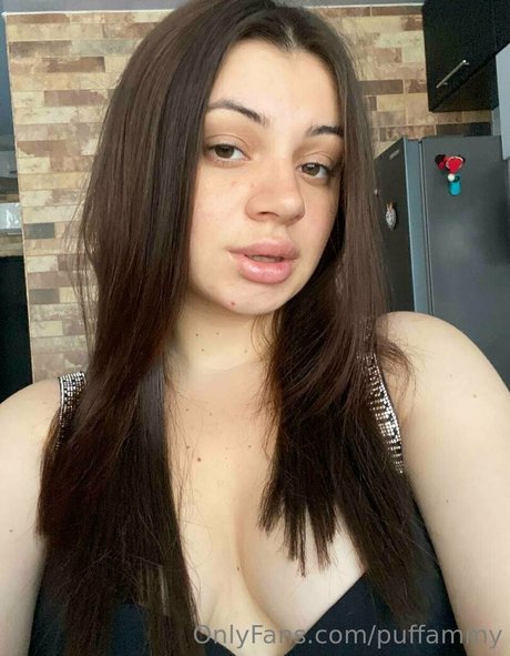 puffammy model sexy photo