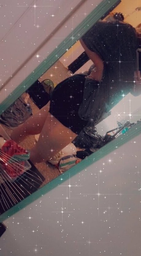 yumeebaby naked pornstar img