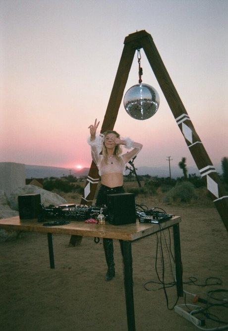 namanicks xxx model pic