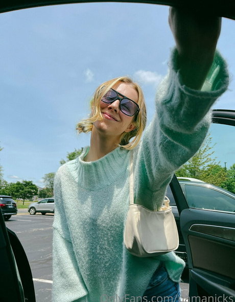 namanicks porn model photo