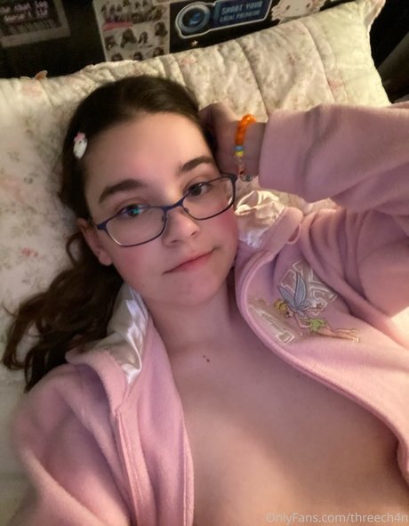 HinaToy nude star photo