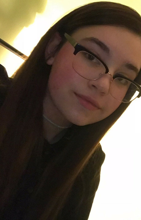 HinaToy model nice photo