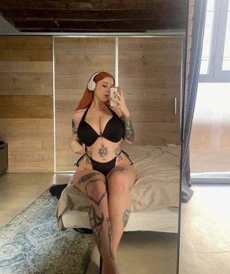 Hollie Rutter star porn photos