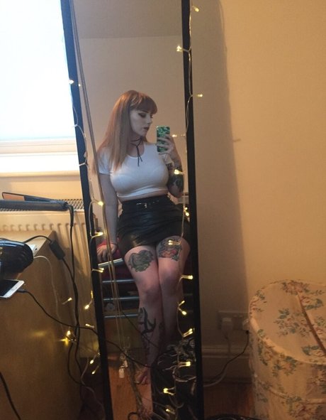 Hollie Rutter top model pictures