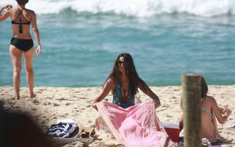 Emanuelle Araujo adult star pics