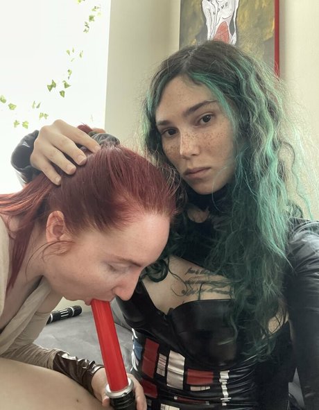 eeveebeesolo nudes actress galleries