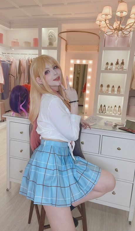 Tsuki Desu model high quality archive