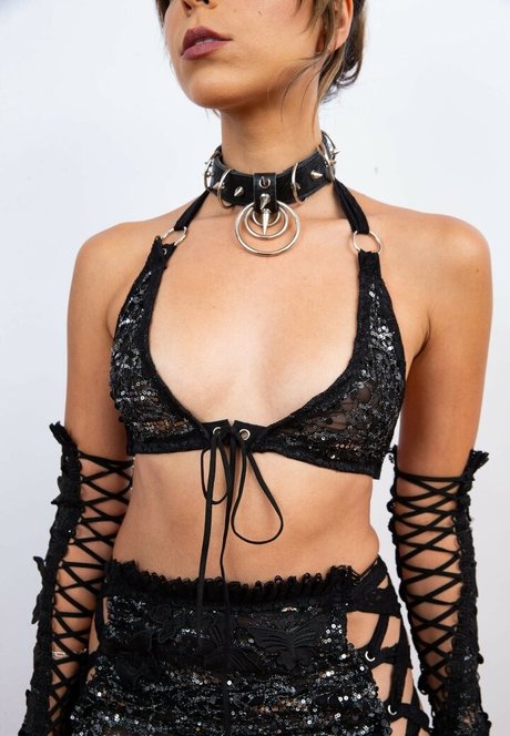 mj noble adult actress gallery