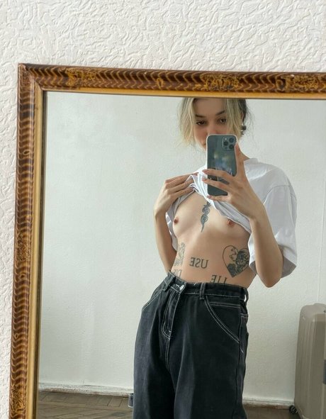 Coconeyx nudes star img