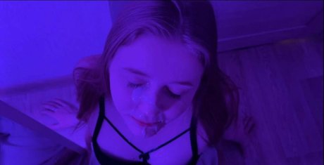 Xzwwass adult model photo