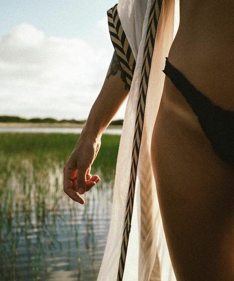 Mariana Nolasco pornstar top photo