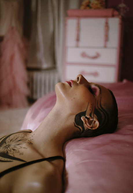 therustyranger exclusive model image