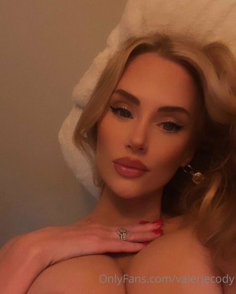valeriecody erotic star pics