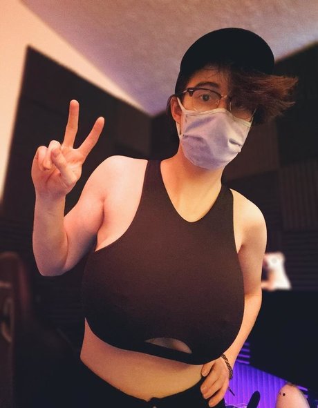 kaydeguts free pornstar picture