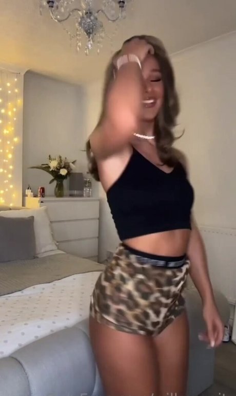 Willow Gait model pretty image