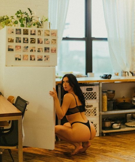 Valeria Kalabina star top pics