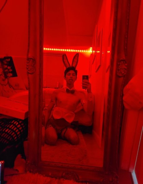 twinku pretty pornstar pics