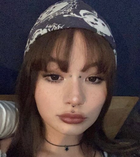 The slutty grunge star porn picture